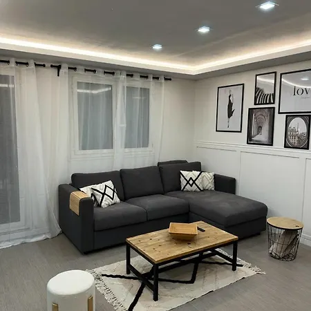 Cosy Nice